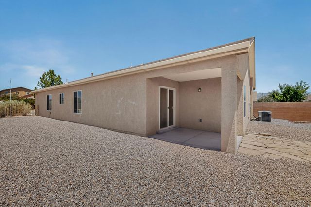 2022 S ENSENADA Circle SE, Rio Rancho, NM 87124