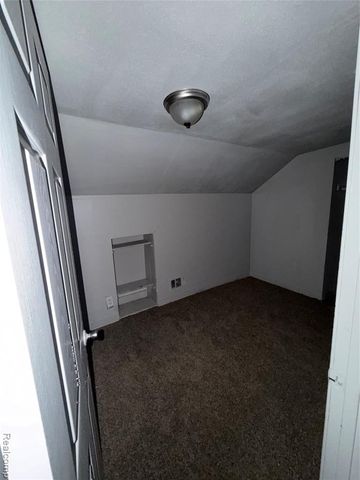 17222 Detroit Street, Detroit, MI 48224