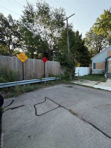 17222 Detroit Street, Detroit, MI 48224