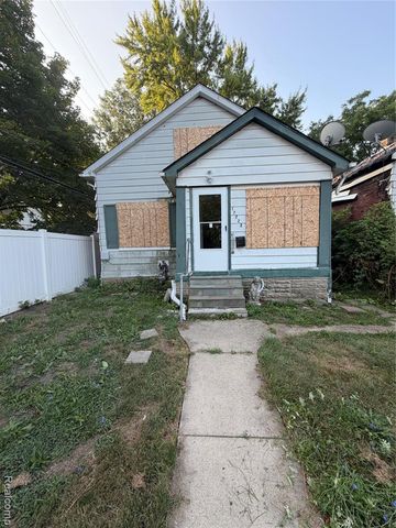 17222 Detroit Street, Detroit, MI 48224