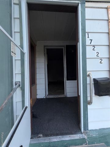17222 Detroit Street, Detroit, MI 48224