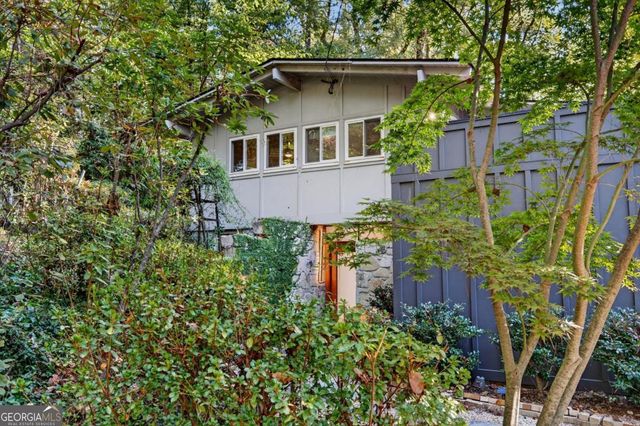 3813 Watkins Place NE, Brookhaven, GA 30319