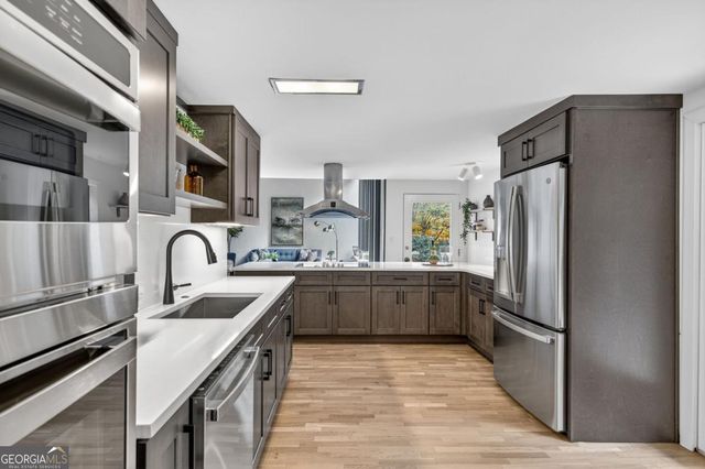 3813 Watkins Place NE, Brookhaven, GA 30319