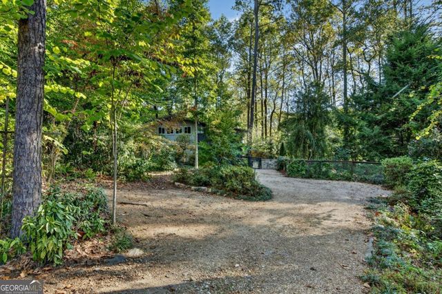 3813 Watkins Place NE, Brookhaven, GA 30319