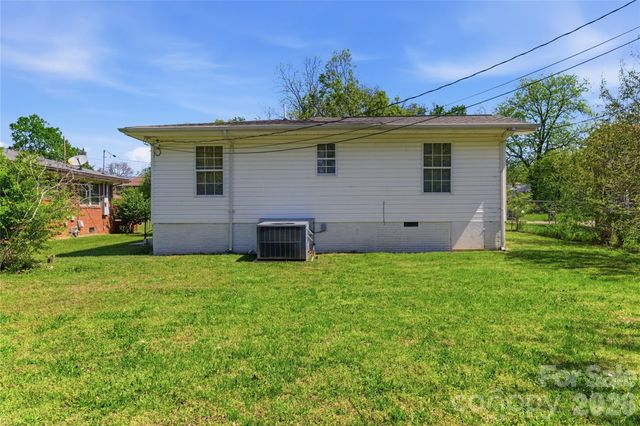 615 W Marsh Street, Salisbury, NC 28144