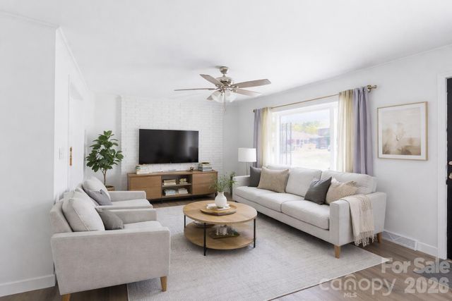 615 W Marsh Street, Salisbury, NC 28144