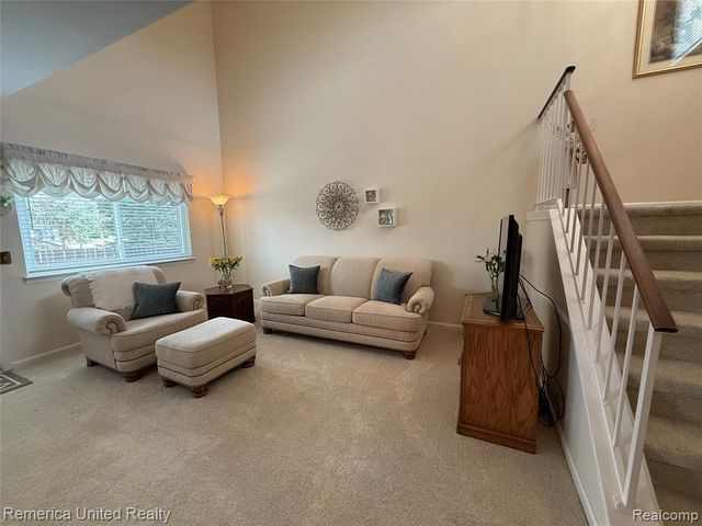 3772 Heritage Parkway, Dearborn, MI 48124