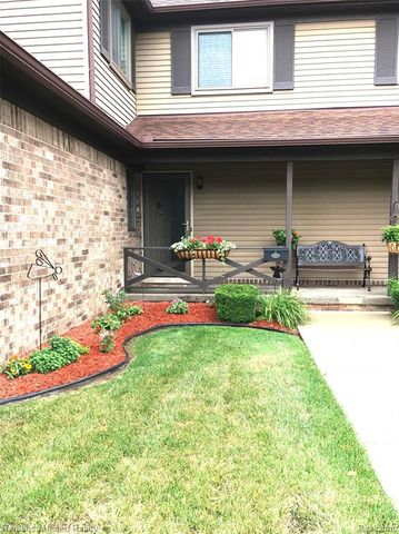 3772 Heritage Parkway, Dearborn, MI 48124