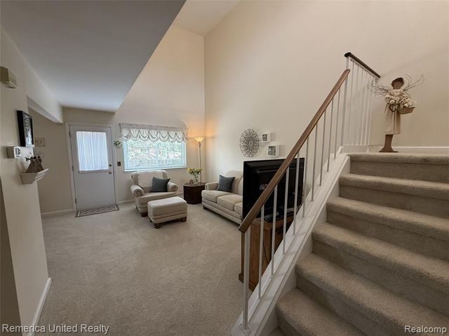 3772 Heritage Parkway, Dearborn, MI 48124