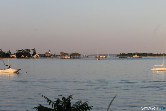 21 Tautog Street, Groton, CT 06340