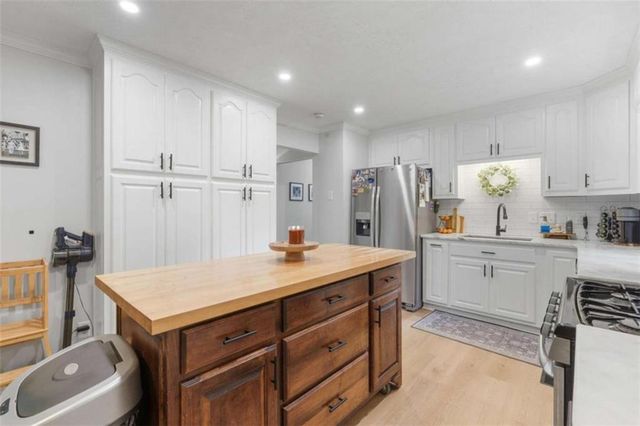 309 Burke Circle, Mcdonough, GA 30253