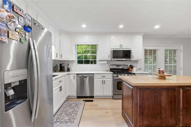 309 Burke Circle, Mcdonough, GA 30253