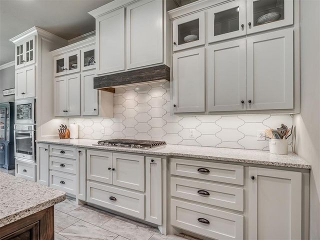 909 Reedser Way, Choctaw, OK 73020