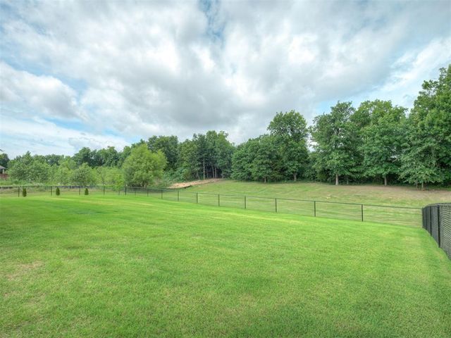 909 Reedser Way, Choctaw, OK 73020