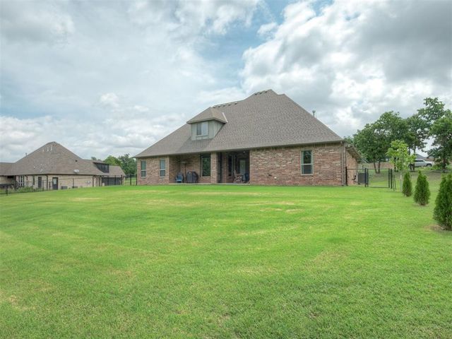 909 Reedser Way, Choctaw, OK 73020