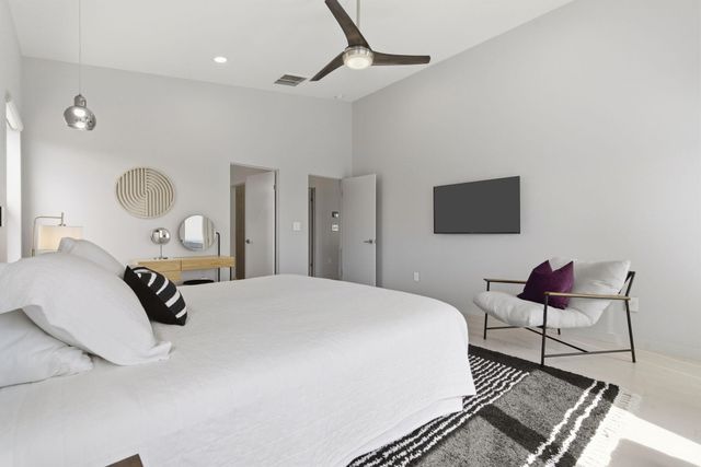 2 N Wilderness Trail, Kimberling City, MO 65686