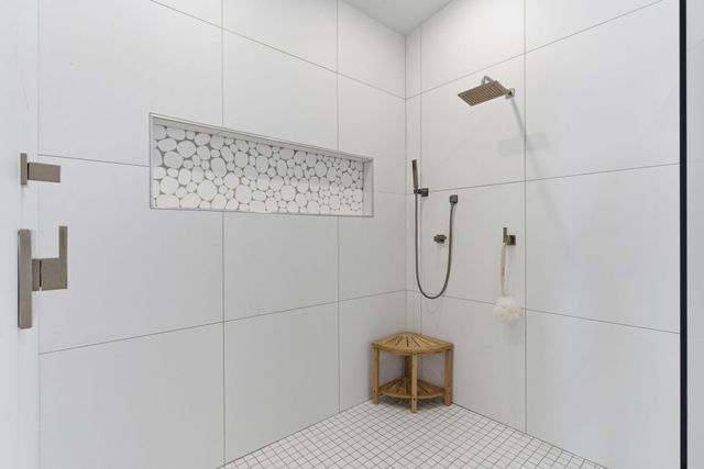 2 N Wilderness Trail, Kimberling City, MO 65686