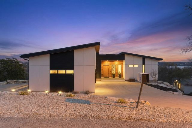 2 N Wilderness Trail, Kimberling City, MO 65686