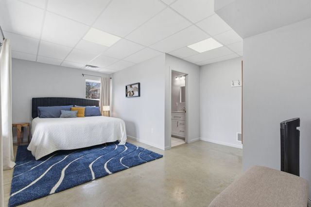 2 N Wilderness Trail, Kimberling City, MO 65686