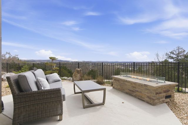 2 N Wilderness Trail, Kimberling City, MO 65686