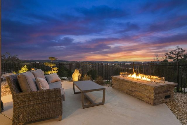 2 N Wilderness Trail, Kimberling City, MO 65686