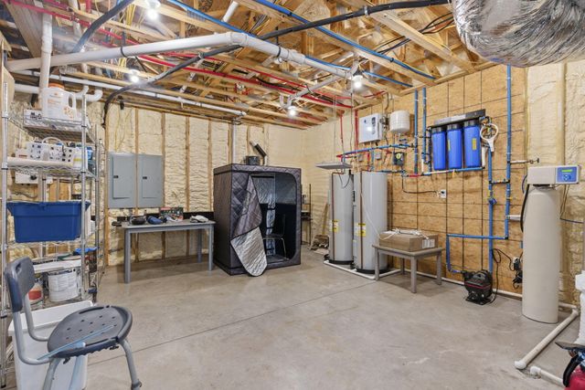 2 N Wilderness Trail, Kimberling City, MO 65686