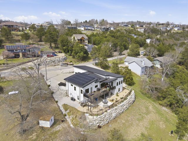 2 N Wilderness Trail, Kimberling City, MO 65686