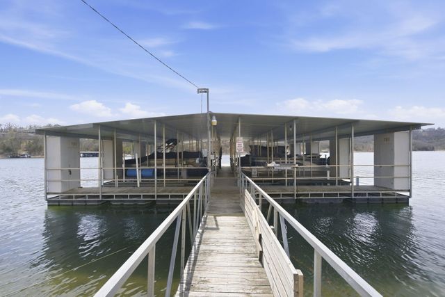 2 N Wilderness Trail, Kimberling City, MO 65686