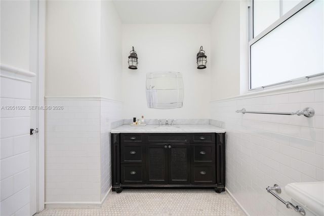 6845 SW 98th Street, Pinecrest, FL 33156