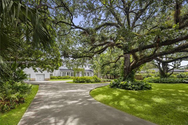 6845 SW 98th Street, Pinecrest, FL 33156