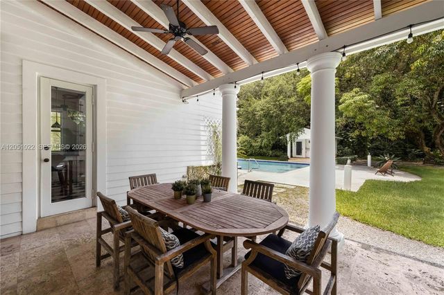 6845 SW 98th Street, Pinecrest, FL 33156