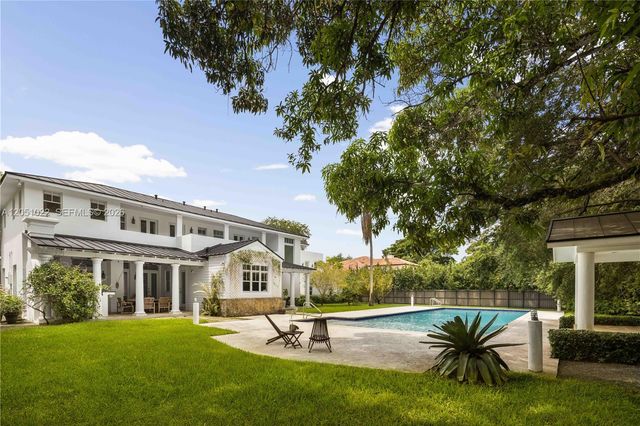 6845 SW 98th Street, Pinecrest, FL 33156