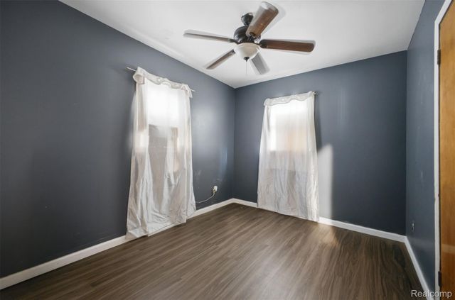 439 Cleveland Avenue, Lincoln Park, MI 48146
