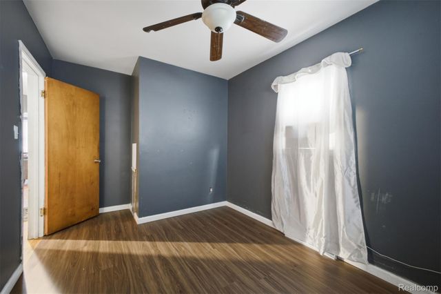 439 Cleveland Avenue, Lincoln Park, MI 48146