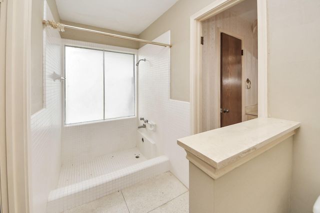 17115 County Road 831, Pearland, TX 77584