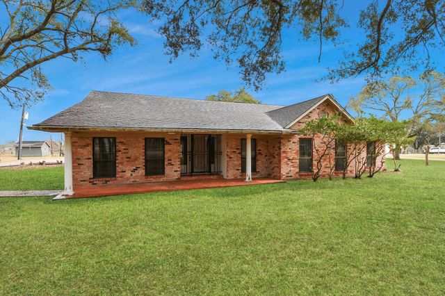 17115 County Road 831, Pearland, TX 77584