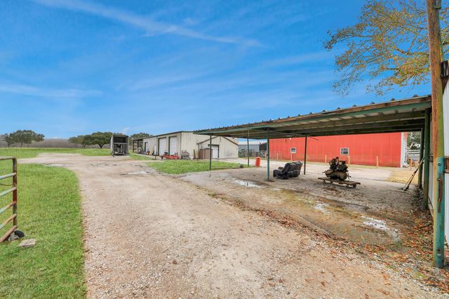 17115 County Road 831, Pearland, TX 77584