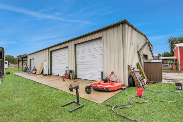 17115 County Road 831, Pearland, TX 77584