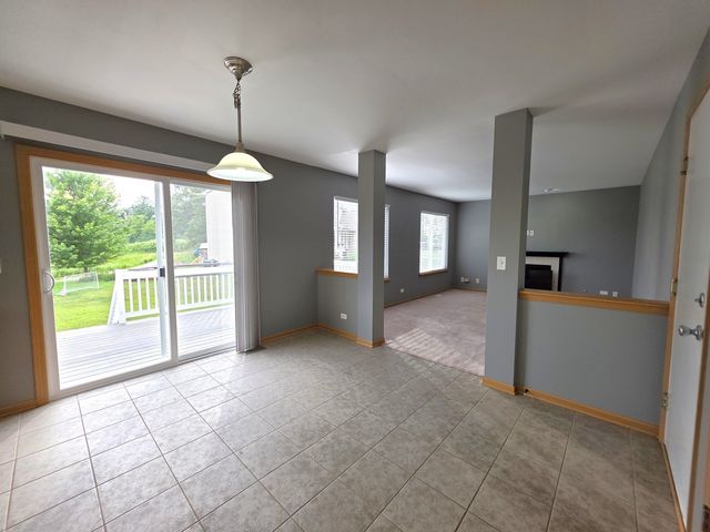 1522 Fox Sedge Trail, Woodstock, IL 60098