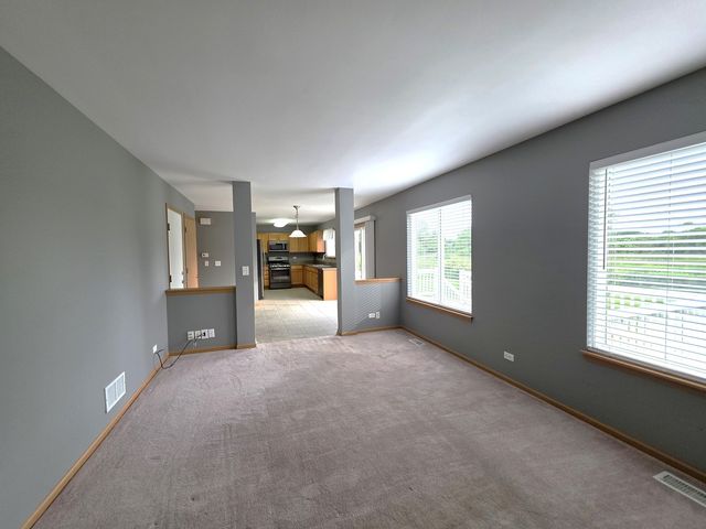 1522 Fox Sedge Trail, Woodstock, IL 60098