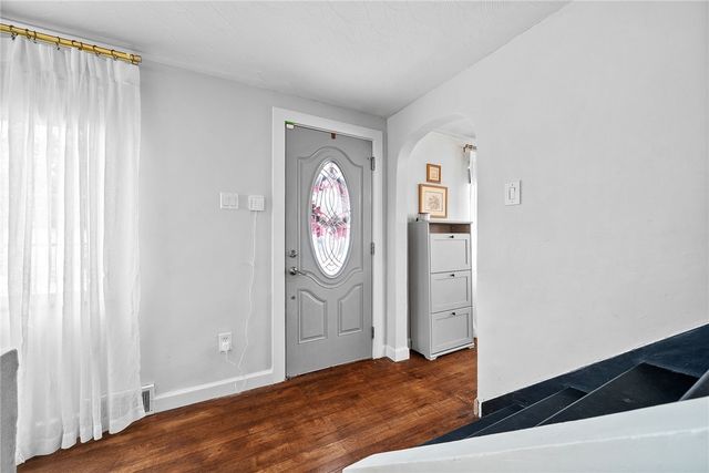 1372 4th St, Jefferson Hills, PA 15025