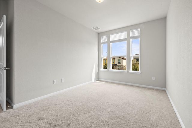 8812 B Whitter DR 63, Austin, TX 78747