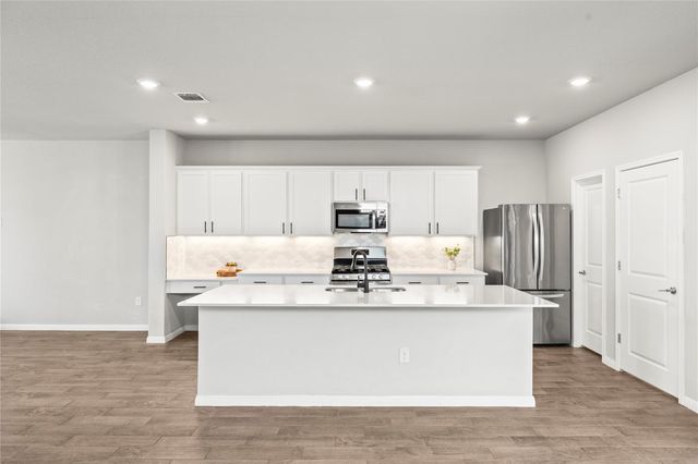 8812 B Whitter DR 63, Austin, TX 78747