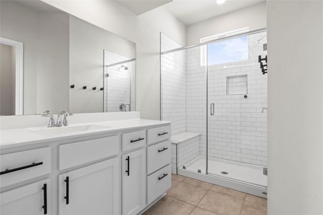 8812 B Whitter DR 63, Austin, TX 78747