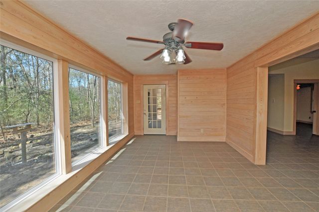 16885 Rabon Chapel Road, Montgomery, TX 77316