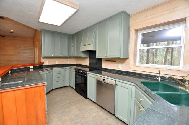 16885 Rabon Chapel Road, Montgomery, TX 77316