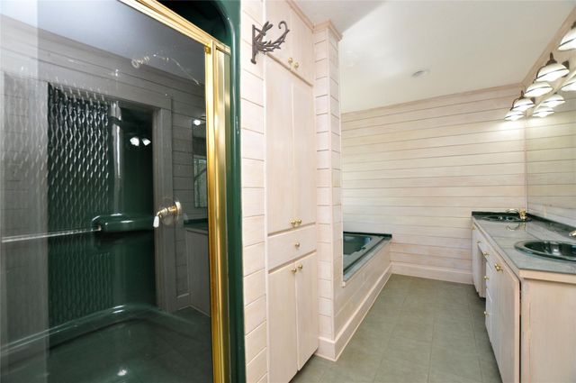 16885 Rabon Chapel Road, Montgomery, TX 77316