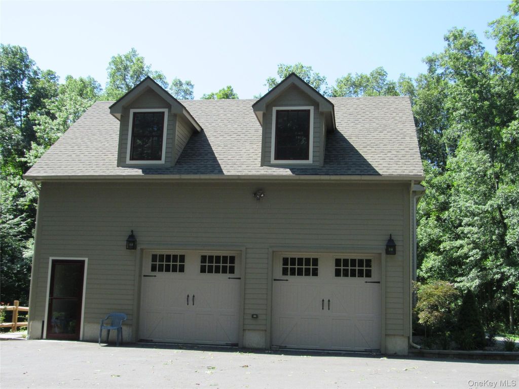 193 Stony Bar Road Apt 1, Slate Hill, NY 10973