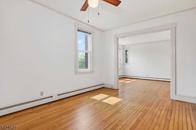 914 Old York Rd, Raritan Boro, NJ 08869