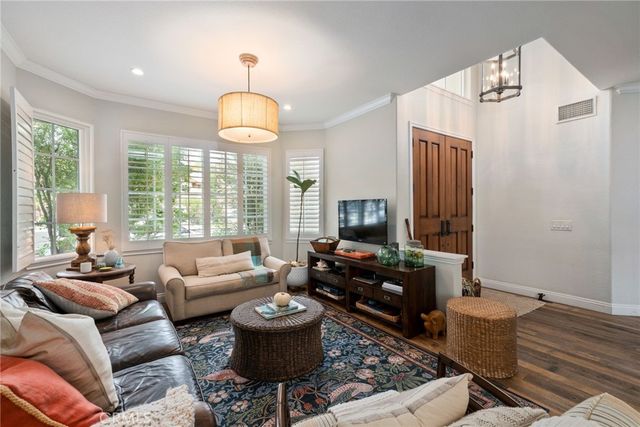 6 Goldenfield, Aliso Viejo, CA 92656